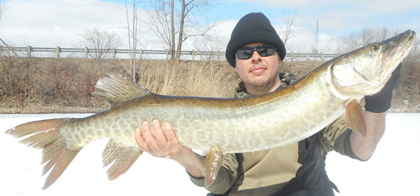 Fishing in Montreal Quebec, Montreal fishing spots, guides, info